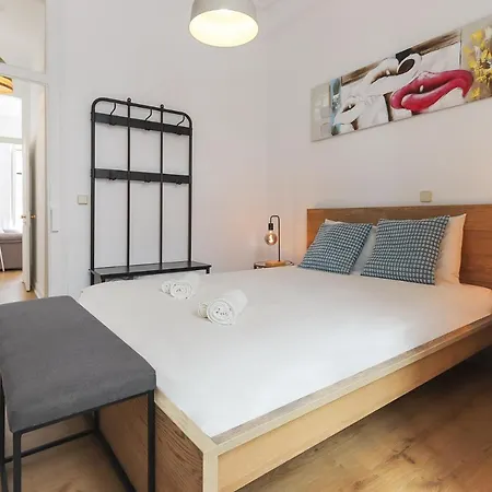 Downtown Design By Homing Appartement